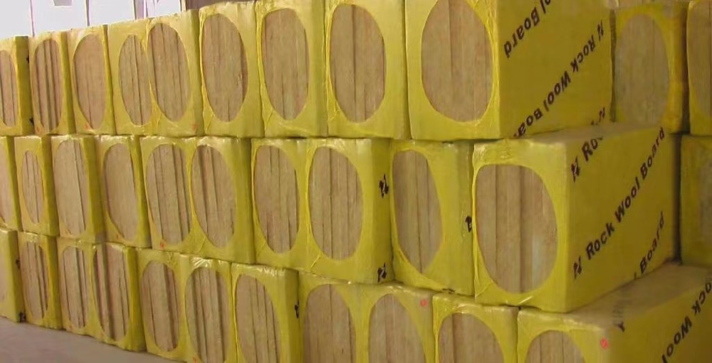 在選擇保溫、隔音材料生產(chǎn)廠家的時候有哪些需要注意的事項(xiàng)